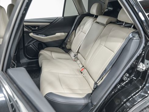 Used 2020 Subaru Outback Limited image 27