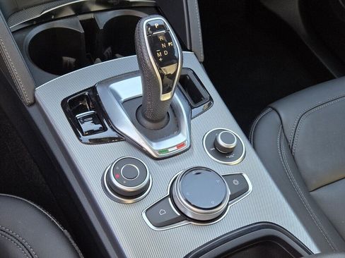 New 2025 Alfa Romeo Stelvio Sprint AWD/4WD image 15