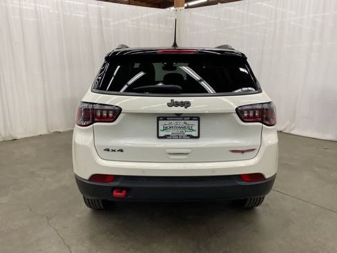 Used 2021 Jeep Compass Trailhawk AWD/4WD image 5