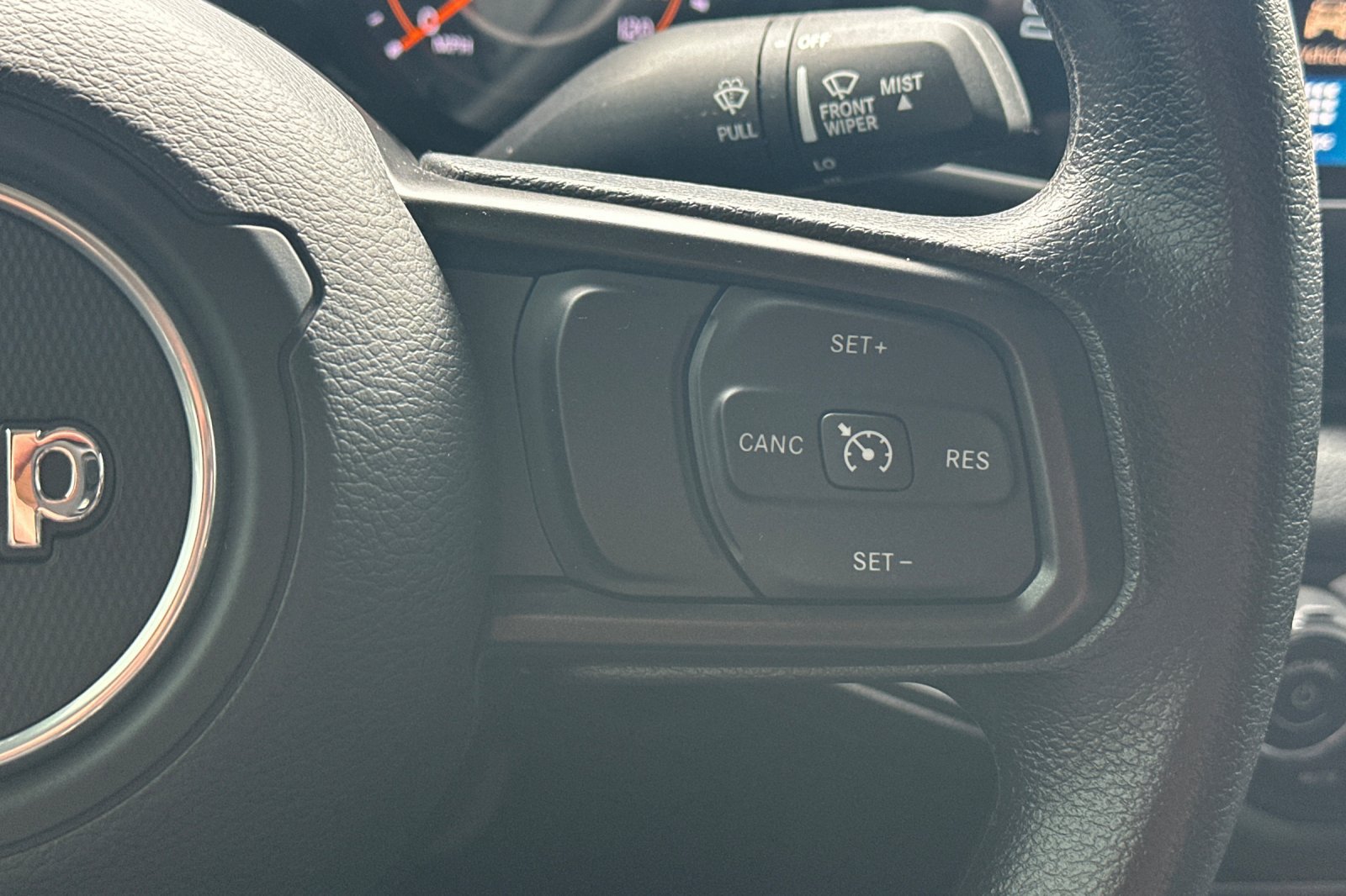 Used 2025 Jeep Gladiator Sport AWD/4WD image 29