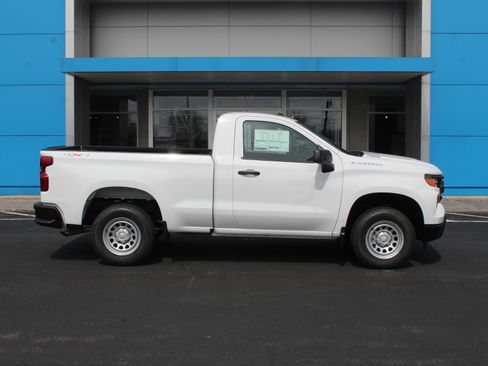 New 2026 Chevrolet Silverado 1500 W/T w/ Trailering Package AWD/4WD image 3