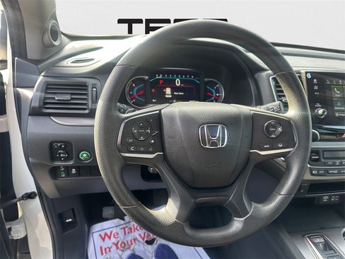 Used 2021 Honda Pilot EX image 17