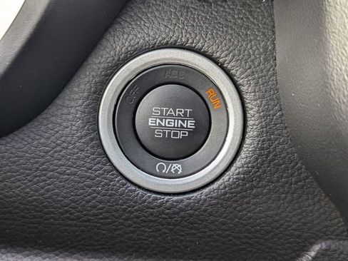 Used 2024 RAM 1500 Laramie RWD image 31