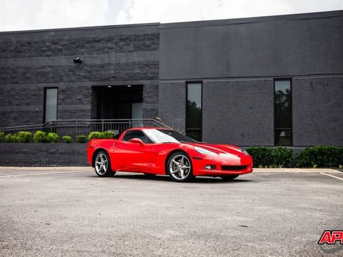 Used 2013 Chevrolet Corvette Coupe w/ 3LT Preferred Equipment Group RWD image 19