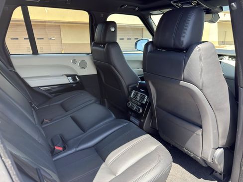 Used 2017 Land Rover Range Rover Supercharged AWD/4WD image 23