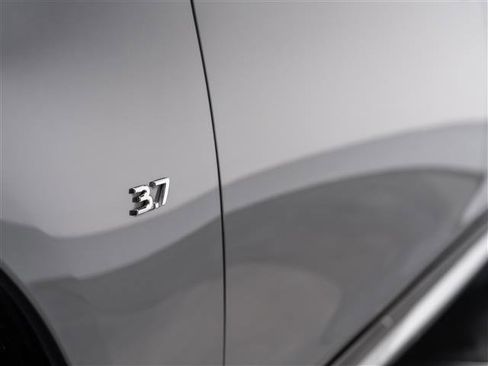 Used 2018 INFINITI Q70 L 3.7 image 16