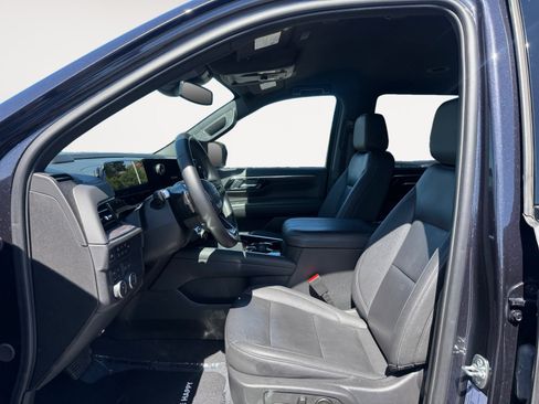 Used 2025 Chevrolet Tahoe Z71 AWD/4WD image 10