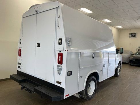 New 2025 Ford E-350 and Econoline 350 Super Duty w/ Power Equipment Group image 11