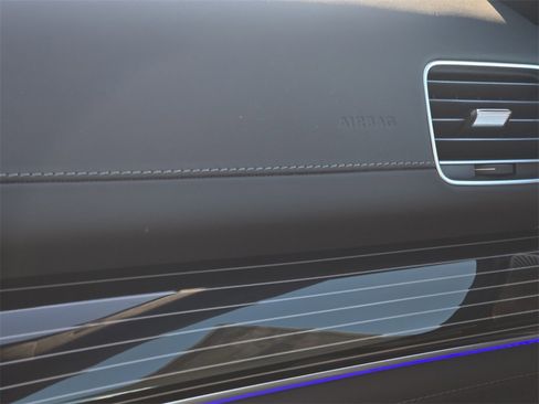 New 2026 Mercedes-Benz GLE 63 AMG S image 21