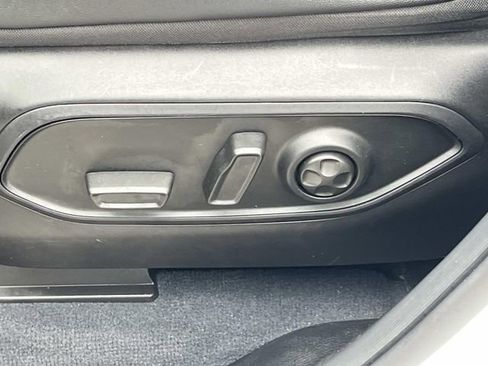 Certified 2023 Jeep Grand Cherokee L Laredo image 28