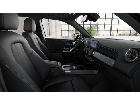New 2026 Mercedes-Benz GLB 250 4MATIC image 3