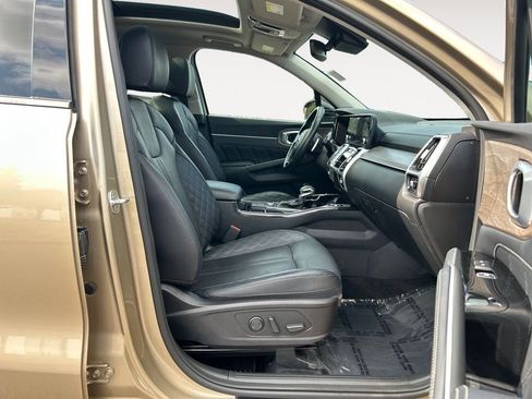 Used 2021 Kia Sorento SX Prestige image 10
