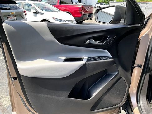 Used 2018 Chevrolet Equinox LS AWD/4WD image 9