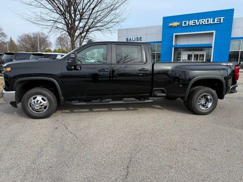 New 2026 Chevrolet Silverado 3500 LT AWD/4WD image 2
