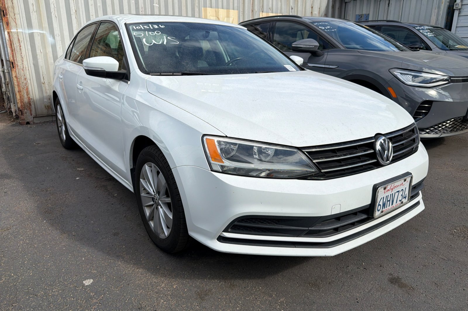 Used 2015 Volkswagen Jetta SE FWD image 2