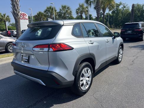 Used 2022 Toyota Corolla Cross L FWD image 10