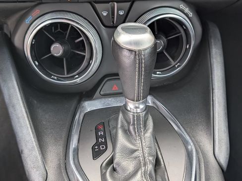 Used 2020 Chevrolet Camaro LT RWD image 18