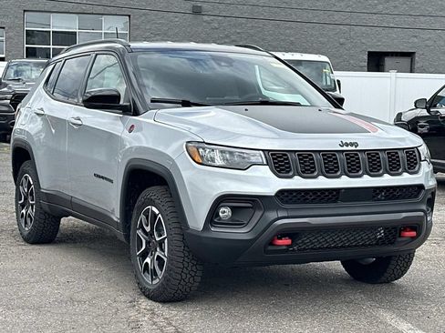 New 2026 Jeep Compass Trailhawk AWD/4WD image 1