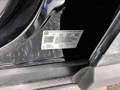 Used 2025 Chevrolet Equinox LT image 18