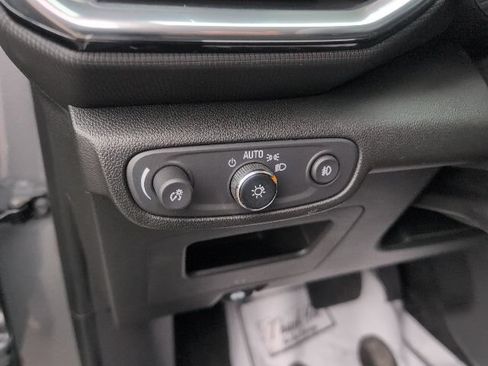 Used 2023 Chevrolet TrailBlazer LT FWD image 21