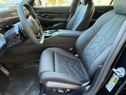 New 2026 BMW 530i w/ Convenience Package RWD image 14