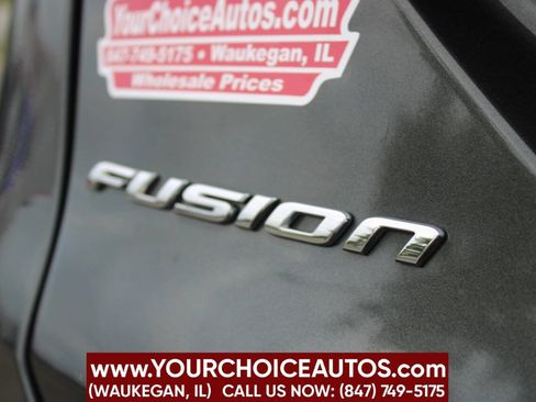 Used 2017 Ford Fusion SE image 17