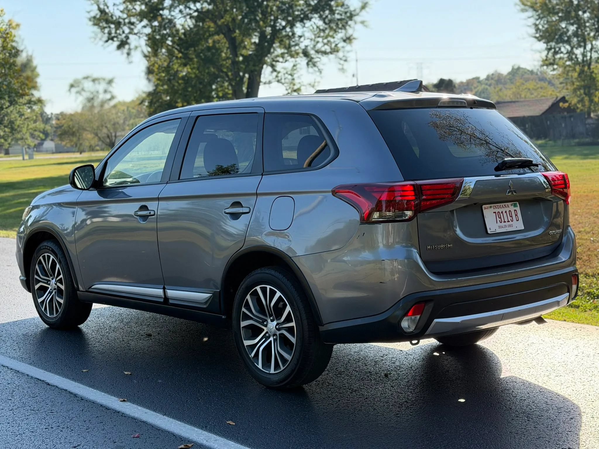 Used 2018 Mitsubishi Outlander ES FWD image 7