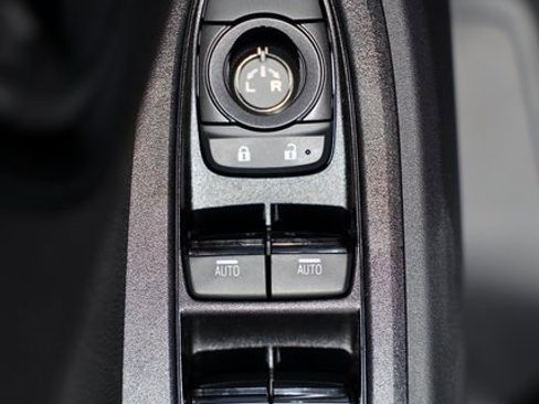 Certified 2025 Subaru Crosstrek 2.5i Sport w/ Crosstrek Mirror Package image 13