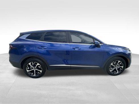 Used 2024 Kia Sportage EX FWD image 12