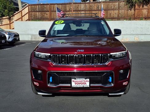 Used 2022 Jeep Grand Cherokee Overland w/ Advanced Protech Group III image 2