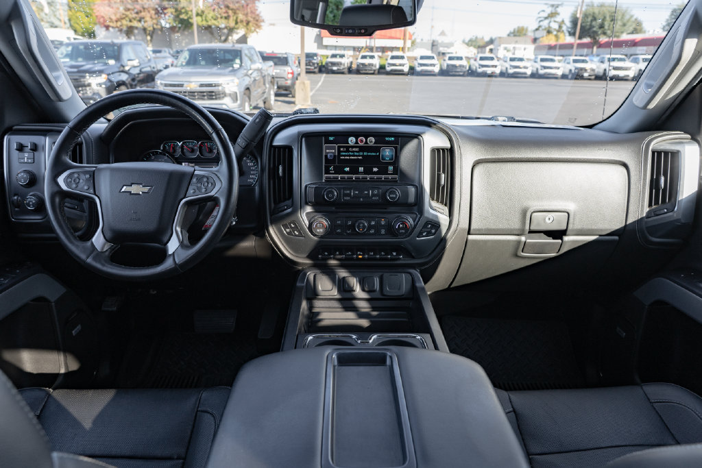 Used 2015 Chevrolet Silverado 2500 LTZ w/ LTZ Plus Package AWD/4WD image 9