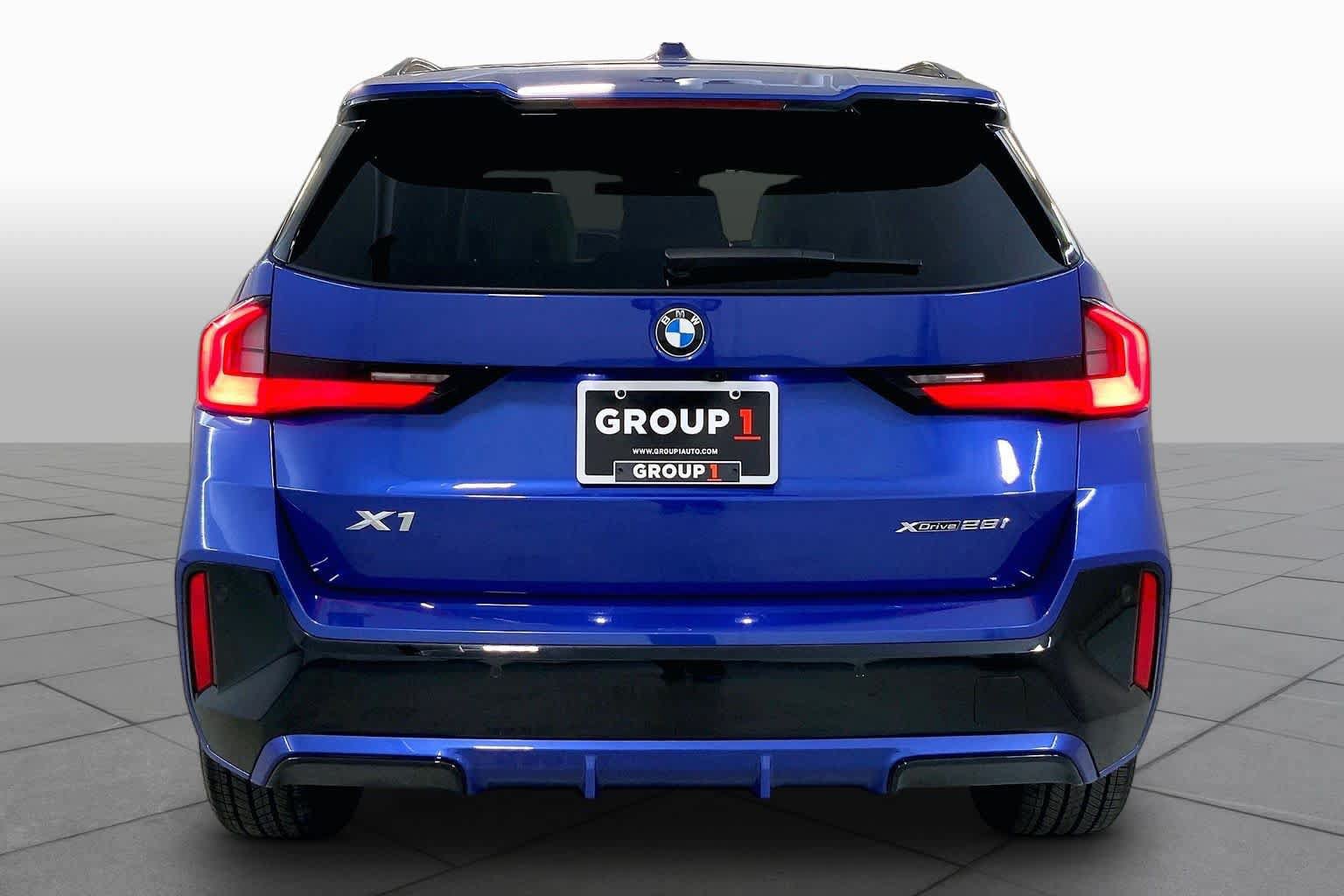 Used 2026 BMW X1 xDrive28i w/ Technology Package AWD/4WD image 4