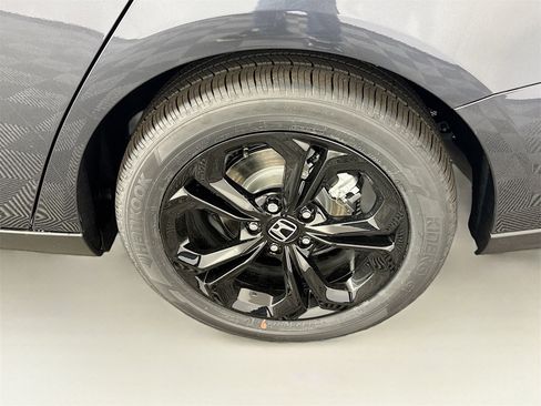 New 2025 Honda Accord SE image 17