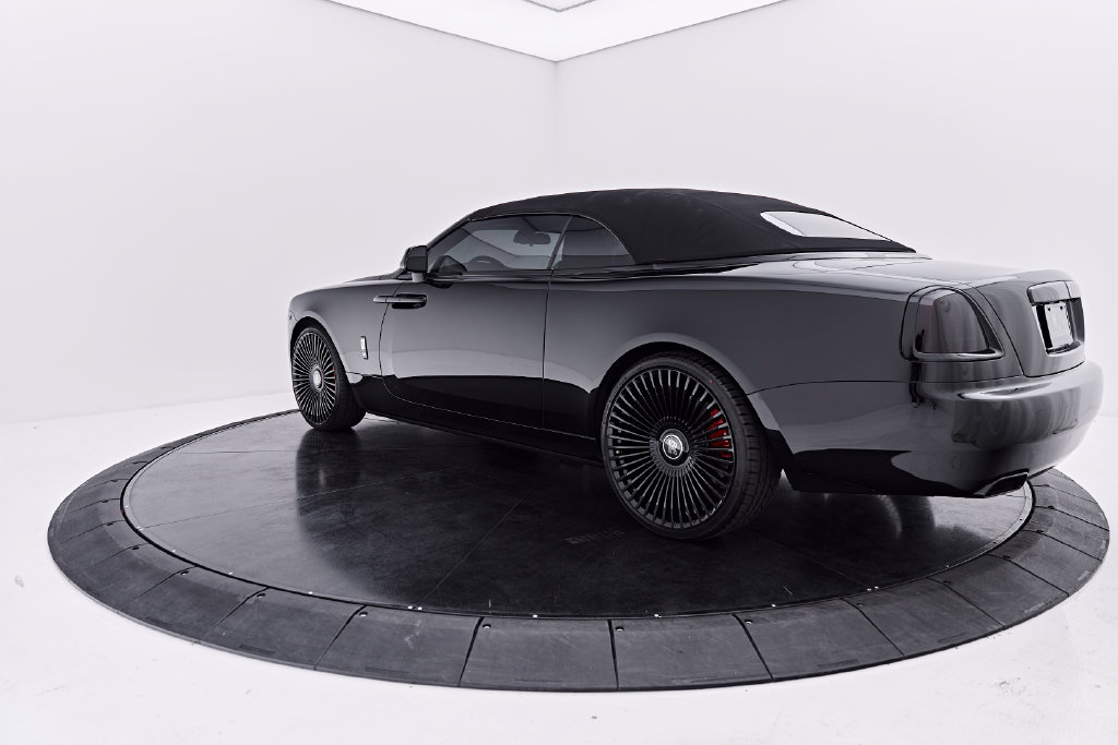 Used 2019 Rolls-Royce Dawn RWD image 12