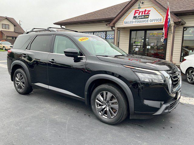 Used 2023 Nissan Pathfinder SV FWD image 35