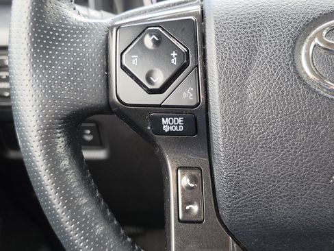 Certified 2023 Toyota 4Runner TRD Off-Road Premium w/ Moonroof Package AWD/4WD image 17