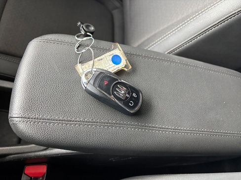 Used 2025 Buick Encore GX Preferred image 22