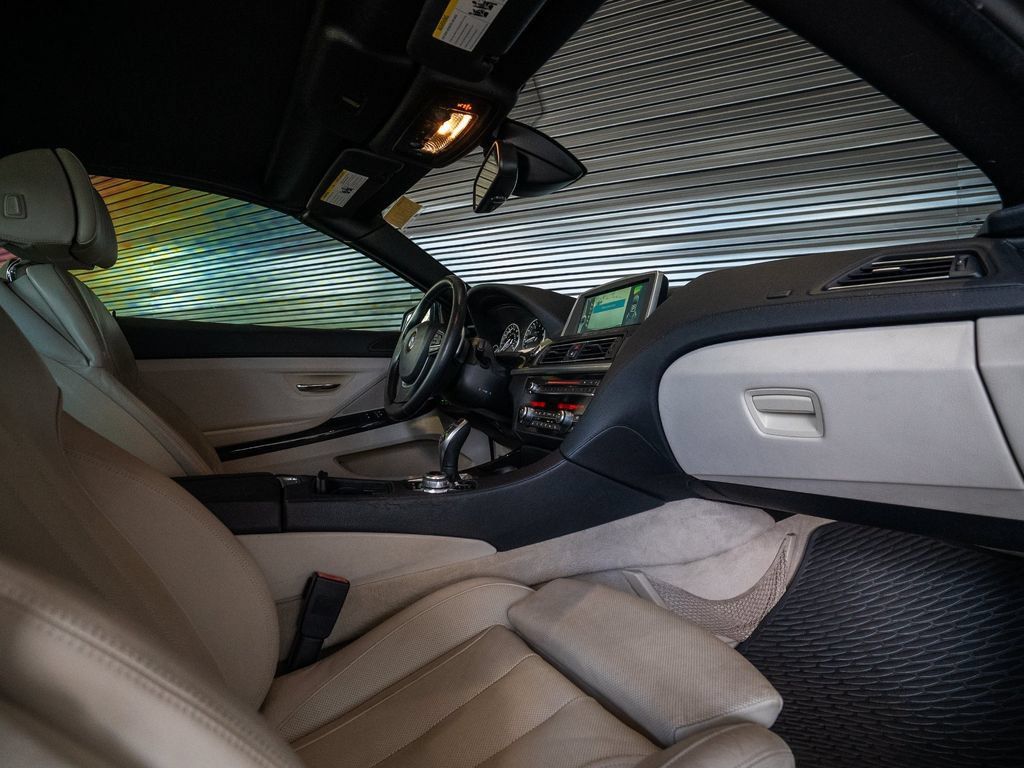 Used 2012 BMW 650i Convertible RWD image 27
