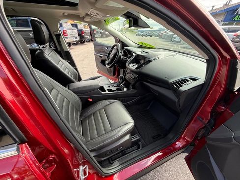 Used 2018 Ford Escape Titanium w/ Ford Safe & Smart Package AWD/4WD image 15