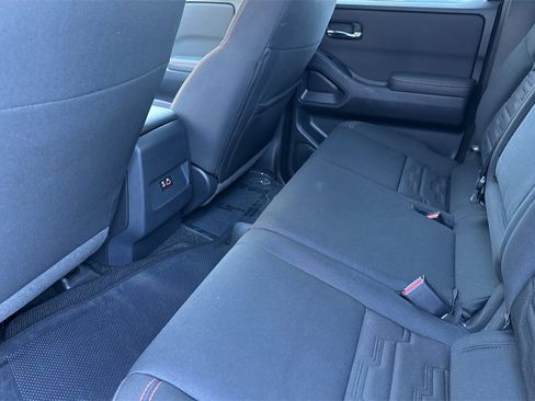 Used 2024 Nissan Frontier Pro-X w/ Technology Package image 12