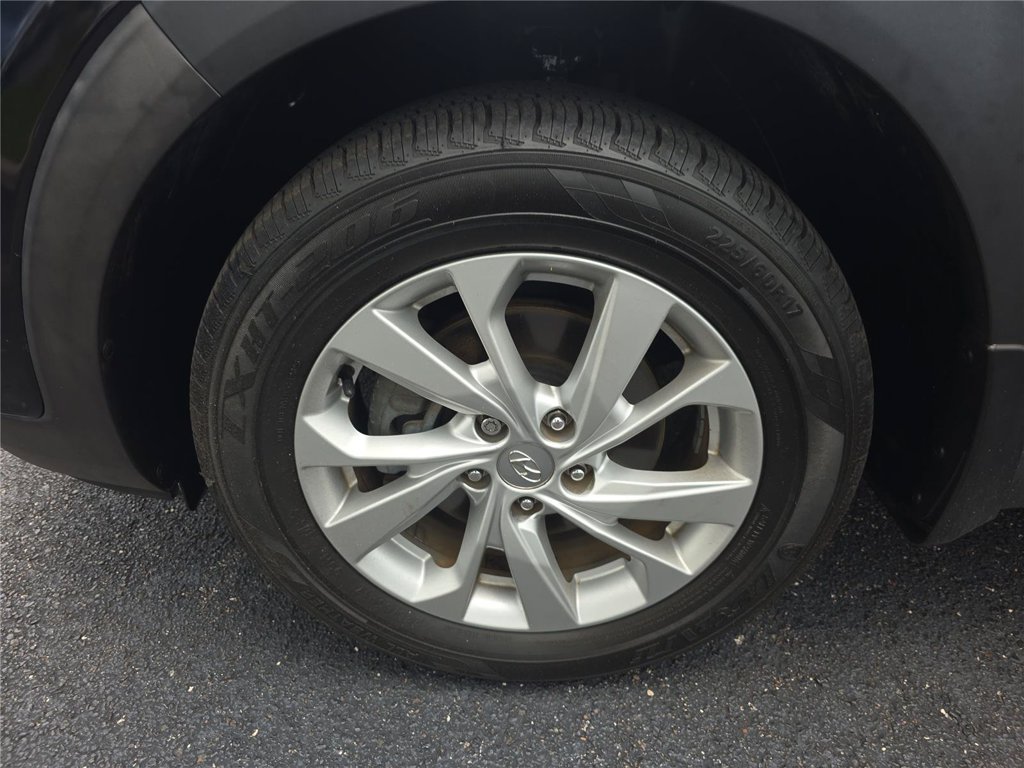 Used 2019 Hyundai Tucson Value FWD image 8
