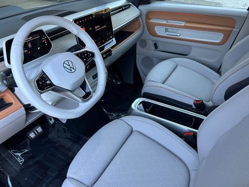 New 2025 Volkswagen ID. Buzz Pro S Plus image 9
