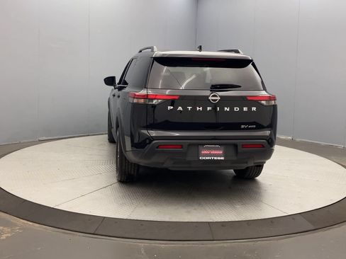 Used 2023 Nissan Pathfinder SV AWD/4WD image 3
