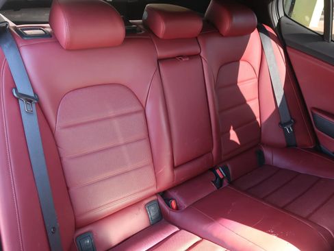 Used 2018 Kia Stinger GT2 image 24