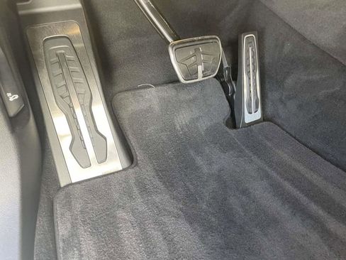 Used 2022 BMW X5 xDrive40i w/ M Sport Package image 18