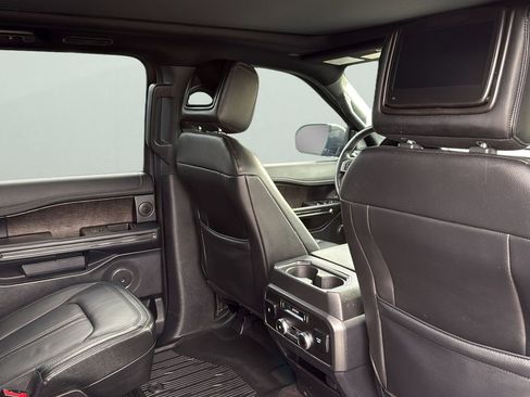 Used 2020 Ford Expedition Limited w/ Texas Edition Package AWD/4WD image 28