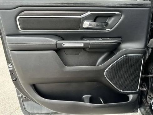 Used 2025 RAM 1500 Laramie AWD/4WD image 21
