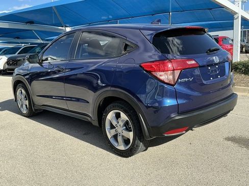 Used 2017 Honda HR-V EX image 4