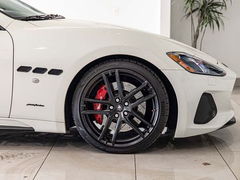 Used 2018 Maserati GranTurismo Sport RWD image 9