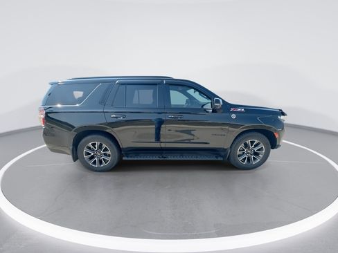 Used 2021 Chevrolet Tahoe Z71 w/ Z71 Off-Road Package AWD/4WD image 9
